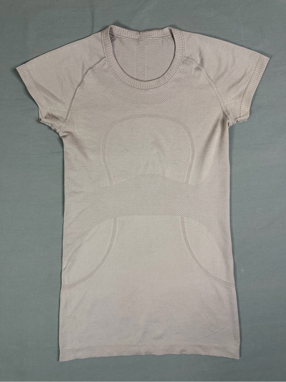 Lululemon Swiftly Tech Short Sleeve 2.0 Slate Gray Size 6